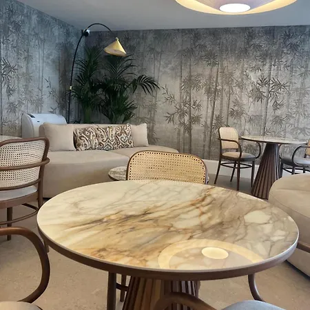 Отель Della Valle