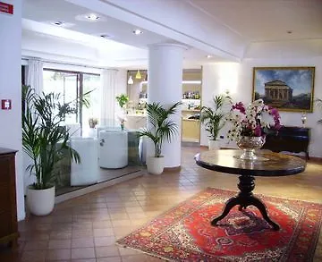 酒店 德拉瓦莱酒店 4*