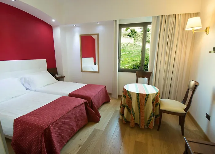 デラ ヴァッレ 4*