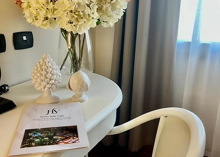 デラ ヴァッレ 4*